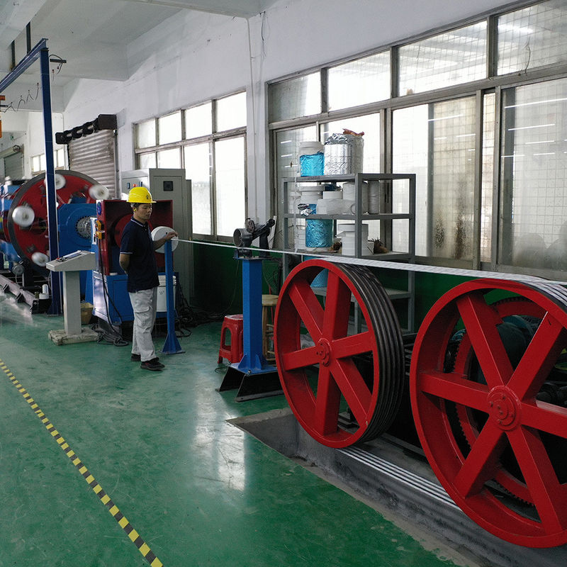 كابل شحن مقاوم للماء وقابل للتخصيص ومعتمد من UL لتطبيقات الطاقة مع خيارات أساسية متعددة